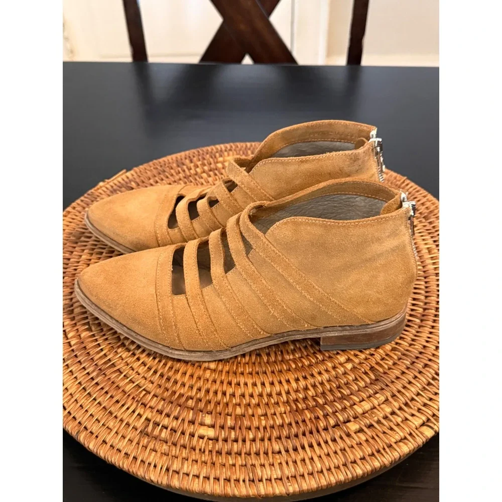 Free‎ People Tan Suede Caged Ankle Boots Pointed Toe Strappy Booties Size 38